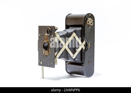 Fotocamera tascabile vest Kodak d'epoca utilizzata all'inizio del XX secolo. Conosciuta come "la macchina fotografica dei soldati". Foto Stock