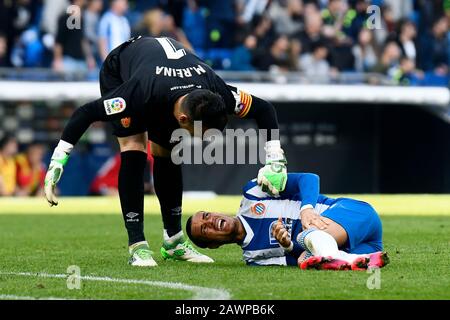 BARCELLONA, 09-02-2020. Liga 2019/ 2020, data 23. Espanyol-Mallorca. Raul de Tomas di RCD EspanyolRaul de Tomas di RCD Espanyol e Manuel Reina di RCD Mallorca credito: Pro Shots/Alamy Live News Foto Stock