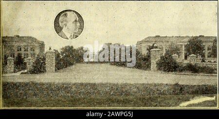 North Carolina Christian Advocate [serial] . by Hon. ClydeHoey ed è chiaro e legale sotto i telegiatori della Carolina del Nord, ed è madeto dodici uomini (quattro laici e eightpredicatori, sette di loro membri della nostra conferenza). L'atto recita: I Trustees di Camp Free: La proprietà trasmessa ai saidtrustees come sopra esposto deve essere tenuta in fiducia per la Chiesa del M.E., Sud, soggetta all'uso e al controllo di detti trustees o dei loro successori, come previsto in seguito, così longas detto trustees lo ritengono saggio con-tinue il funzionamento di tali incontri e di altri servizi religiosi, come sono Foto Stock