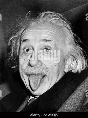 1951 , 18 marzo , BOSTON , USA : IL fisico svizzero tedesco ALBERT EINSTEIN ( 1879 - 1955 ) , premio Nobel 1921 . In questa foto bloccata Foto Stock