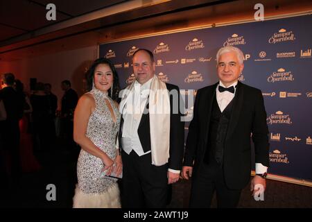 Dirk Hilbert Mit Ehefrau Su Yeon Hilbert, Hans-Joachim Frey Beim 15. SemperOpernball 2020 a Dresda nel der Foto Stock