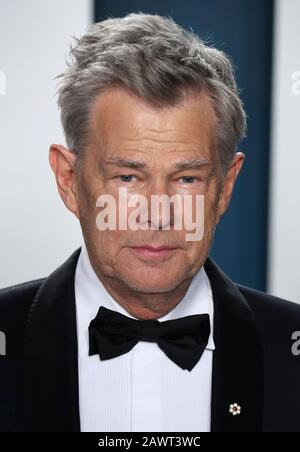 Beverly Hills, Stati Uniti. 09th Feb, 2020. Beverly HILLS, LOS ANGELES, CALIFORNIA, Stati Uniti d'America - 09 FEBBRAIO: David Foster arriva al 2020 Vanity Fair Oscar Party che si tiene presso il Wallis Annenberg Center for the Performing Arts il 9 febbraio 2020 a Beverly Hills, Los Angeles, California, Stati Uniti. (Foto Di Xavier Collin/Image Press Agency) Credit: Image Press Agency/Alamy Live News Foto Stock