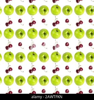 Motivo senza cuciture mele fresche verdi, frutti di bosco di ciliegio rosso in linea isolato, sfondo bianco, mela e ciliegie dolci frutti di bosco a strisce di ripetizione ornamento Foto Stock