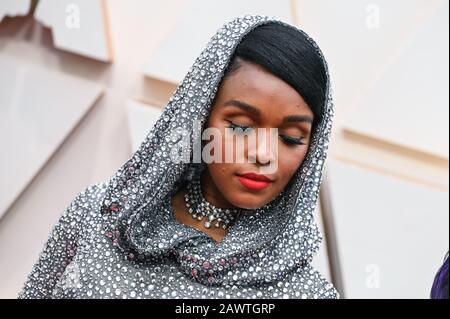 Hollywood, Stati Uniti. 09th Feb, 2020. Janelle Monae camminando sul tappeto rosso al 92nd annuale Academy Awards tenuto al Dolby Theatre di Hollywood, California il 9 febbraio 2020. (Foto Di Anthony Behar/Sipa Usa) Credito: Sipa Usa/Alamy Live News Foto Stock