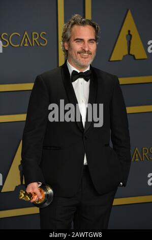 Los Angeles, Stati Uniti. 09th Feb, 2020. LOS ANGELES, STATI UNITI. 09 febbraio 2020: Joaquin Phoenix al 92nd Academy Awards al Dolby Theatre. Picture Credit: Paul Smith/Alamy Live News Foto Stock