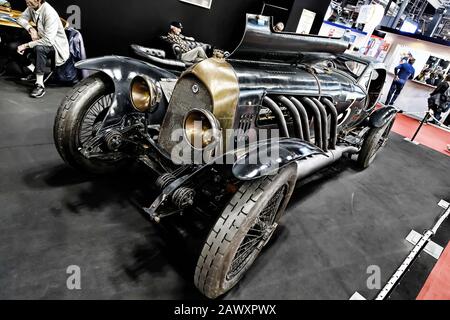 Parigi, Francia. 8th Feb, 2020. Nicola Romeo   la mostra Retrocmobile apre le sue porte dal 5 al 9 febbraio 2020, a PARIGI-EXPO a Parigi, Francia. Foto Stock