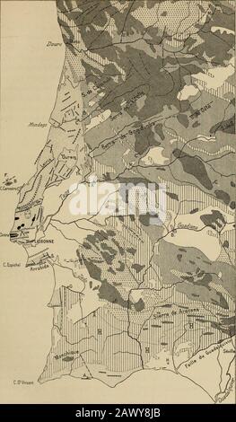La face de la terre (Das Antlitz der Erde)Traduit de l'allemand, avec l'autorisation de l'auteur et annotée sous la direction de Emmde MargerieAvec une préfpar Marcel Bertrand . portant dans la stituation de la Meseta. Denombreuses intrusions granulitiques disturbent le tabeau, et lon doit seméfier, Plus encore quailleurs, des finitions tirées du Simple examende la surface. Il résulte des documents publiés par Chofîat que la sérieplissée récente débute, comme dans le Nord des Alpes Orientales, avec 1. Th. Fischer, Vertal einer ivissenschaftliclien Orosographie der Iberlschen Halbinsel {Peler- Foto Stock