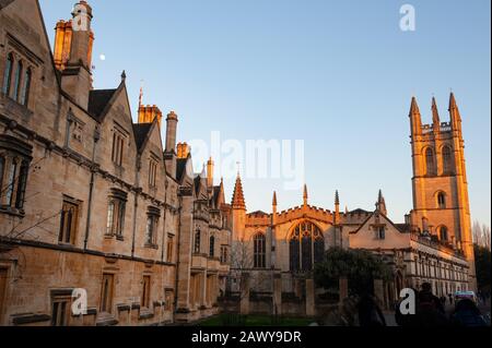 Oxford, Inghilterra, Regno Unito. Febbraio 6th 2020 l'elegante architettura del Magdalen College, High Street, Oxford University, Inghilterra Foto Stock