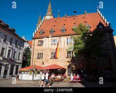 Martin-Luther-Platz, Stadthaus, Markgraf-Georg-Brunnen Und Rathaus, Ansbach, Mittelfranken, Franken, Bayern, Deutschland | Martin-Luther-Platz, Stadth Foto Stock