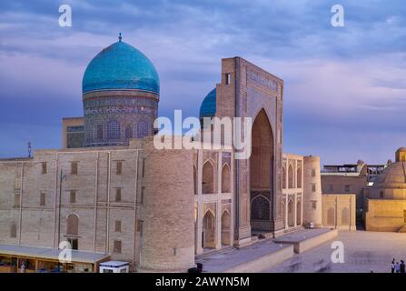 Mir-ho Arab madrasa, Bukhara, Uzbekistan in Asia centrale Foto Stock