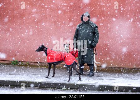 Hucknall, Nottinghamshire, Regno Unito. 10th febbraio 2020. Neve e vento forte attraversano le East Midlands. Credito: Ian Francis/Alamy Live News Foto Stock