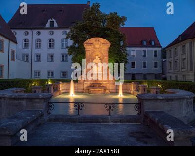 Eichstätt, Altstadt, Wittelsbacher Brunnen, Altmühltal, Bayern, Deutschland | Centro Storico, Fontana Di Wittelsbach, Eichstaett, Altmuehltal, Baviera, Tedesco Foto Stock