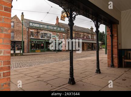 Museo Beamish 1900 's città con strade acciottolate Foto Stock