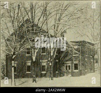 Il mensile Granite, una rivista del New Hampshire, dedicata alla letteratura, alla storia e al progresso dello stato . Mulino, con un giardino esteso a sud, oltre l'attuale CentralStreet. Il Sig. Bryant è stato un topografo 1741. Continua a descrivere il percorso lungo i fiumi Codeco, Salmon Fallsand Ossilee e fino a nord delle White Hills. Il partito si rivolse nuovamente a Newmarket Friday, March27, 1741. Nei documenti di New Hampshiretown il suo nome appare con forza come topografo di località fornew Townships, o determinazione dei thewoundaries per le città. Ha trattato il bene immobile del muchin, come indicato dai recordsof trasportatori in New Hampshir Foto Stock