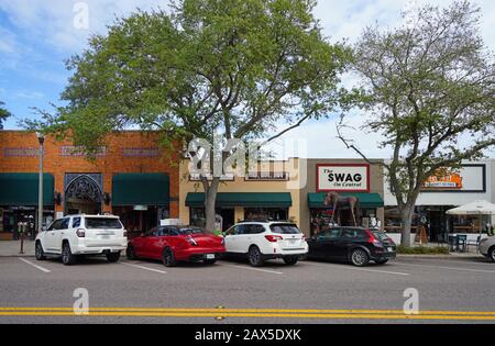 San PIETROBURGO, FL -24 GEN 2020 - Vista di Central Avenue nel centro di St. Pete, Florida, Stati Uniti. Foto Stock