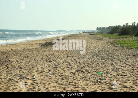 Scatto brillante di spiaggia o mare, vicino di sabbia e spiaggia, immagini di cielo e mare, spiaggia e sfondo mare Foto Stock