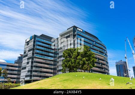 Melbourne, Australia - 7 dicembre 2016: Uffici aziendali della banca ANZ Center nei Docklands Foto Stock