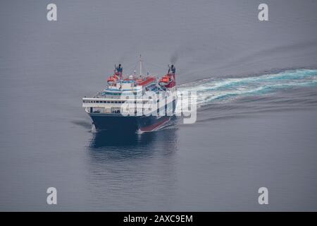 Traghetto Express Skiathos da Hellenic Seaways compagnia che lascia il porto di Patitiri, isola di Alonissos, Sporadi, Grecia Foto Stock