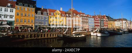 Edifici Sul Lungomare, Nyhavn, Copenhagen, Danimarca Foto Stock