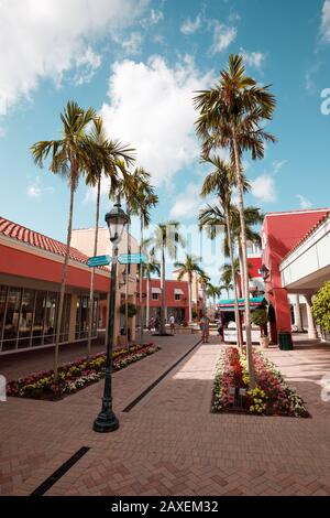 Miromar outlet all'aperto centro commerciale in Florida Foto Stock