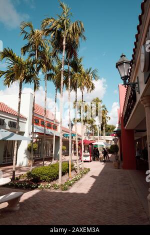 Miromar outlet all'aperto centro commerciale in Florida Foto Stock