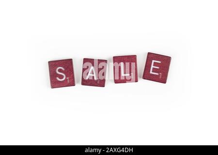 La vendita di parola ha scritto in una disposizione irregolare delle mattonelle della lettera del gioco. Foto Stock