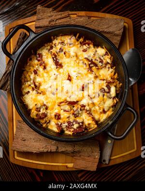 Formaggio E Bacon Americano Fuso E Macaroni Fatti In Casa Foto Stock