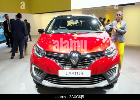 Greater NOIDA, INDIA – 7 FEBBRAIO 2020: Renault Captur SUV è in mostra a Auto Expo 2020 a Greater Noida in India. Foto Stock