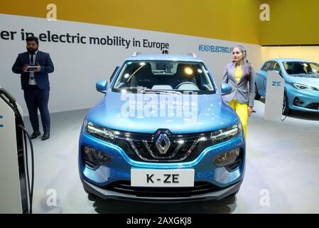 Greater NOIDA, INDIA – 7 FEBBRAIO 2020: La vettura Renault K-ZE è in mostra all'Auto Expo 2020 a Greater Noida in India. Foto Stock