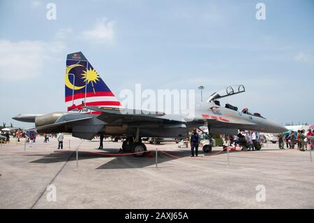 Sukhoi su-30MKM Flanker della Royal Malaysian Air Force's (RMAF) 11 squadron in presenza al Lima Langkawi 2013. Foto Stock