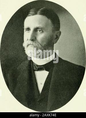 Record biografico; questo volume contiene bozzetti biografici dei principali cittadini di Houghton, Baraga e Marquette Counties, Michigan .. . – a Minnie AbbieStrong, nato a Vicksburg. Michigan, ed era una figlia di Am-brose E. e Abbie (Sawyer) Forte. Waldo morì il 30 gennaio 1903, all'età di t&gt;7 anni, essendo la madre di tre figli, cioè Rollin, de-cessato; Herbert Strong; e Ruth Genevieve. Il professor Waldo è un mem-ber della Chiesa Metodista. È repubblicano in politica, e durante l'istresidence ad Albion ha servito tre anni come uno degli aldermen della città. Gli IHEI si collegano Foto Stock