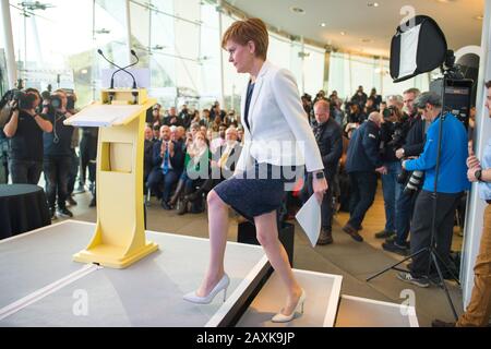 Il Primo ministro scozzese Nicola Sturgeon delinea i prossimi passi per la Scozia affinché diventi indipendente il giorno della Brexit. Credito: Euan Cherry Foto Stock