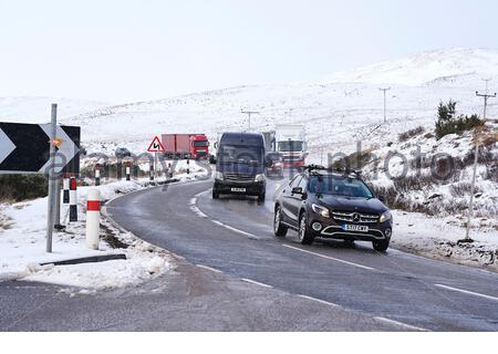 Glencoe, Scozia, Regno Unito. 12th Feb 2020. Nevicate pesanti nelle Highlands scozzesi, A82 strada a Rannoch Moor e Glencoe visto qui essere gravemente colpito. Credito: Craig Brown/Alamy Live News Foto Stock