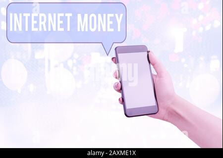 Testo Di Scrittura Internet Money. Foto concettuale Qualsiasi mezzo di pagamento che esiste puramente in forma elettronica Foto Stock