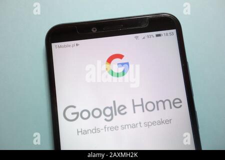 Logo Google Home sullo smartphone Foto Stock