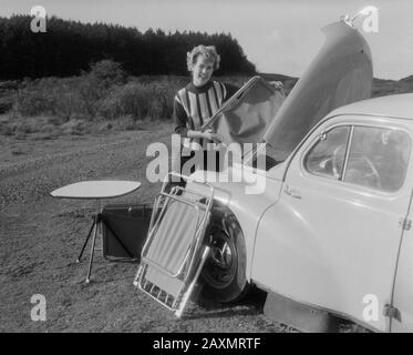 Raccolta / Archivio: Photo Collection Anefo Report / Series: Assignments Firm Sieben Haarlem Data: 1 Novembre 1957 Località: Haarlem Parole Chiave: Contratti Nome Persona: Azienda Sieben Foto Stock