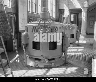 Raccolta / Archivio: Raccolta Foto Anefo Report / Series: Contracts Elec. Ind. W. Smit Slikerveer Data: 5 Maggio 1961 Località: Slikerveer, South Holland Parole Chiave: Contratti Nome Persona: Smith, W. Foto Stock