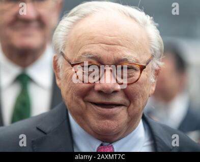 Offenburg, Germania. 12th Feb, 2020. Editore Hubert Burda alla festa dello staff del gruppo media. Burda festeggia il suo 80th compleanno. Credito: Patrick Seeger/Dpa/Alamy Live News Foto Stock