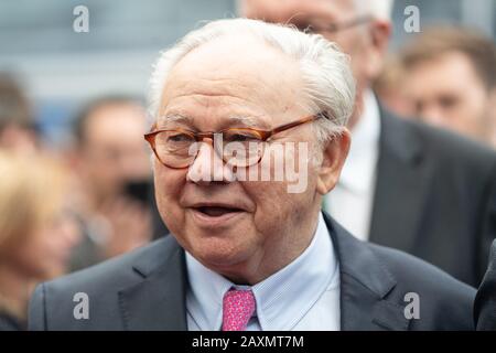 Offenburg, Germania. 12th Feb, 2020. Editore Hubert Burda alla festa dello staff del gruppo media. L'editore Hubert Burda festeggia il suo 80th compleanno. Credito: Patrick Seeger/Dpa/Alamy Live News Foto Stock