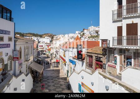 Strada pedonale Rua 5 de Outubro, Albufeira, Algarve, Faro distretto, Portogallo Foto Stock