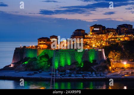 Crepuscolo, Città Vecchia, Ulcinj, Costa Adriatica, Montenegro Foto Stock