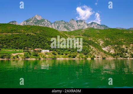 Koman Reservoir, Liqeni I Komanit, Drin River, Shkoder Shark, Albania Foto Stock