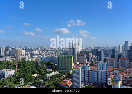 singapore, singapore - 2020.01.24: vista aerea dal pinnacle all'hdb di duxton sull'isola di singapore, chinatown e il centro città Foto Stock