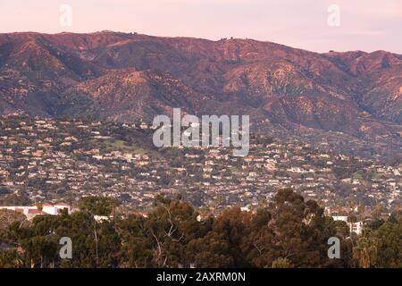 Il quartiere Riviera di case a Santa Barbara, California. Foto Stock