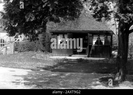 Mozarthäuschen A Salisburgo, Salisburgo, Österreich, 1957. Casa di Mozart a Salisburgo, Salisburgo, Austria, 1957. Foto Stock