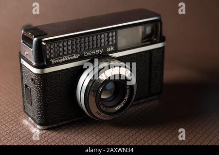 Telecamera Voigtlander analogica del modello 70s Bessy ak, realizzata in Germania. Foto Stock