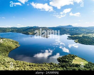Veduta aerea dal Lago liscia nel nord Sardegna,Gallura Foto Stock