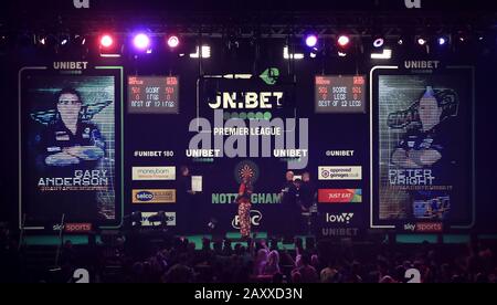 Una vista generale dell'azione durante l'Unibet Premier League Freccette alla Motorpoint Arena di Nottingham. Foto Stock