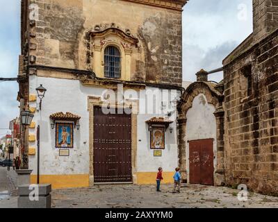 Chiesa del Priorato (Iglesia Mayor Prioral) in Plaza de Espana, El Puerto de Santa María, Costa de la Luz, Andalusia, Spagna Foto Stock