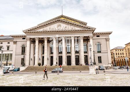 07 Agosto 2019, Munchen, Germania: Bayerische Staatsoper Opera Buidling Foto Stock